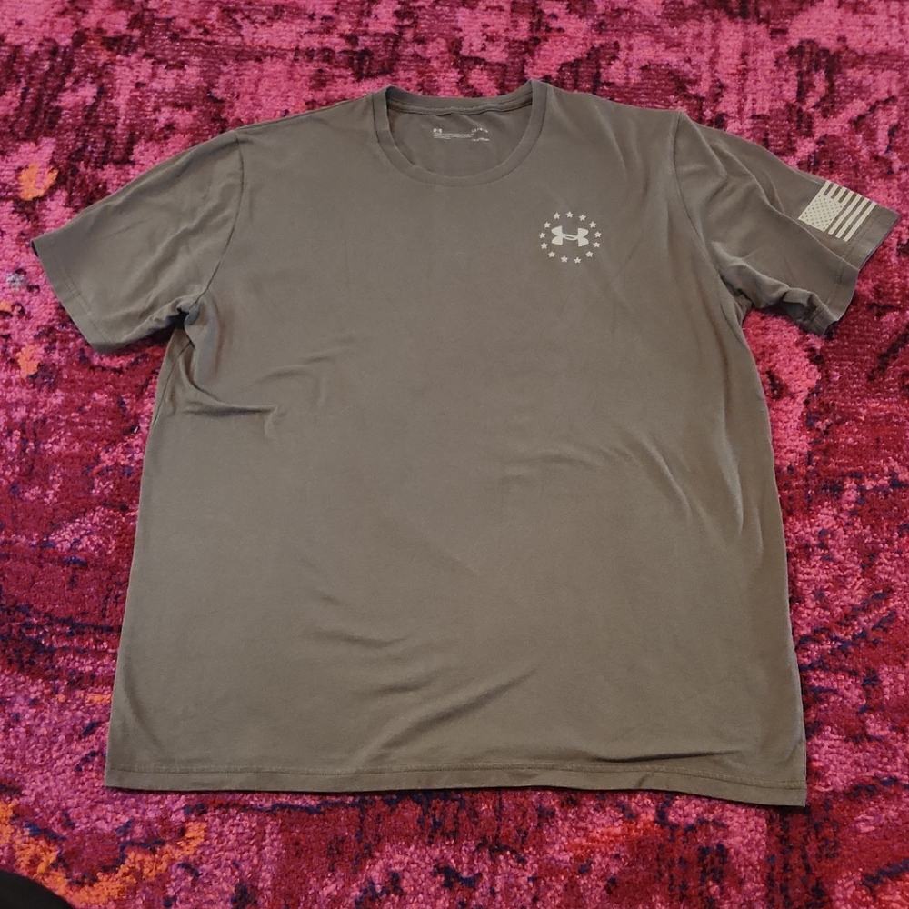 Under Armour Men's Gray Short Sleeve Tee